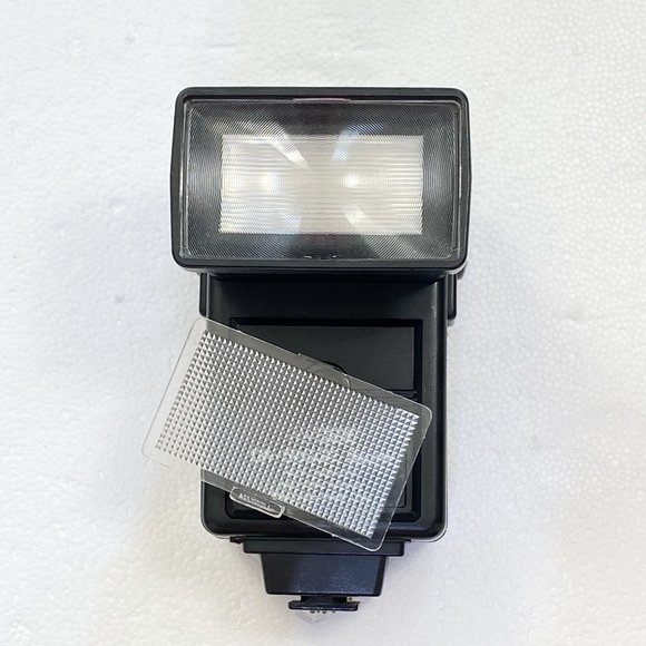 On camera FLASH - MAXWELL DA-5000S ZOOM - Picture 13 of 13